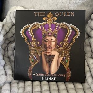Eloise The Queen eyeshadow pallet